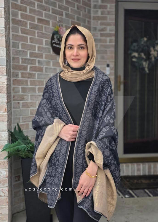 Dual Charm Reversible Kani Shawl – Fawn & Black