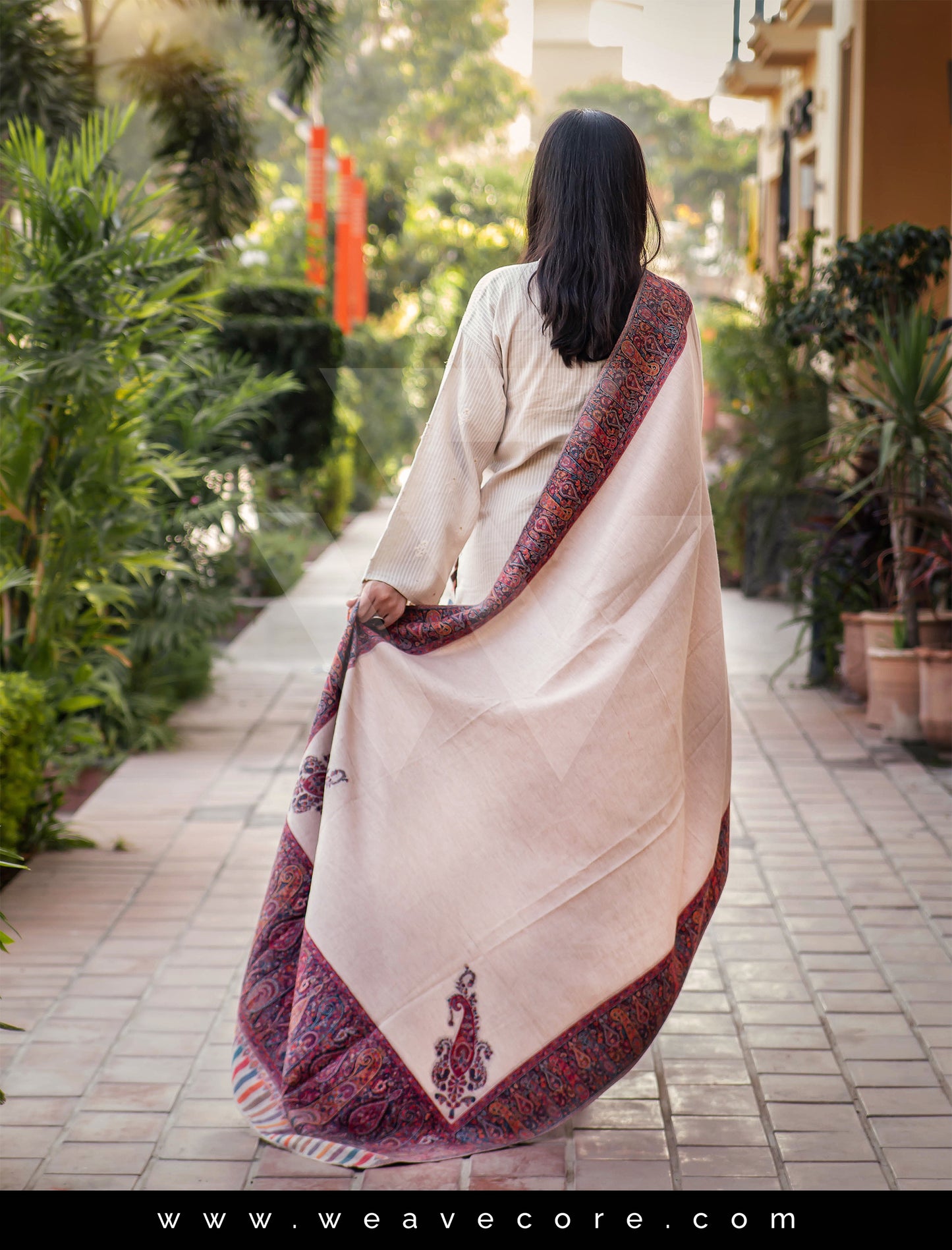 Kani Pashmina Shawl - Whispering Breeze